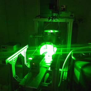 Measurement setup at TU Braunschweig used to observe and record particle ejection of cometary analogues.